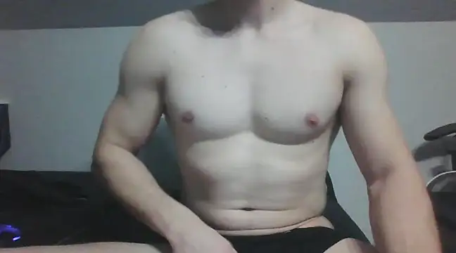 Snapshot of LoveEveryWet chatting on February 3, 2025, 10:32 pm LoveEveryWet online show from February 3, 2025, 10:32 pm