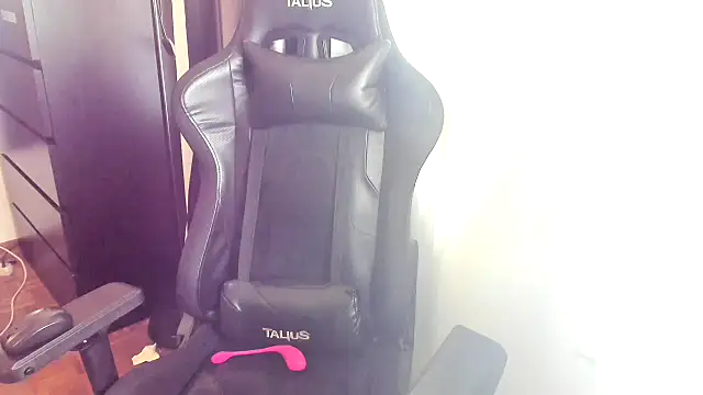 SlutyMaya4k online show from January 29, 2025, 11:30 am