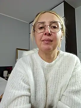 Snapshot of MariaRichi_ chatting on January 16, 2026, 2:43 pm MariaRichi online show from January 16, 2026, 2:43 pm