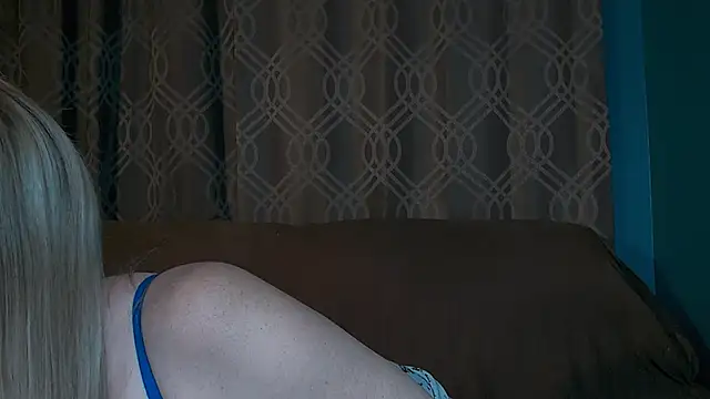 SummerLovingXoXo online show from May 28, 2026, 2:30 am