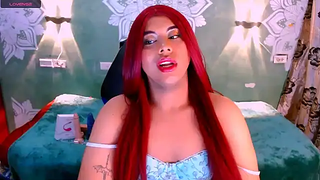 Snapshot of Emili_Roux chatting on March 3, 2025, 6:03 pm Emili Roux online show from March 3, 2025, 6:03 pm