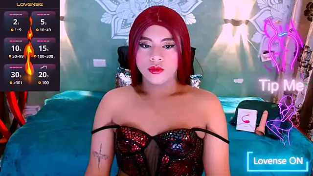 Snapshot of Emili_Roux chatting on March 19, 2025, 12:23 pm Emili Roux online show from March 19, 2025, 12:23 pm