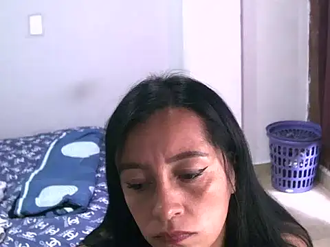 Snapshot of hailey85 chatting on January 28, 2025, 7:00 pm hailey85 online show from January 28, 2025, 7:00 pm