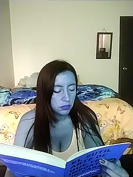 Snapshot of hailey85 chatting on February 25, 2025, 8:00 pm hailey85 online show from February 25, 2025, 8:00 pm