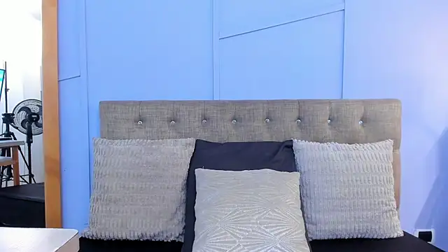 Snapshot of nathalie_rossel chatting on November 7, 2025, 8:13 pm nathalie rossel online show from November 7, 2025, 8:13 pm