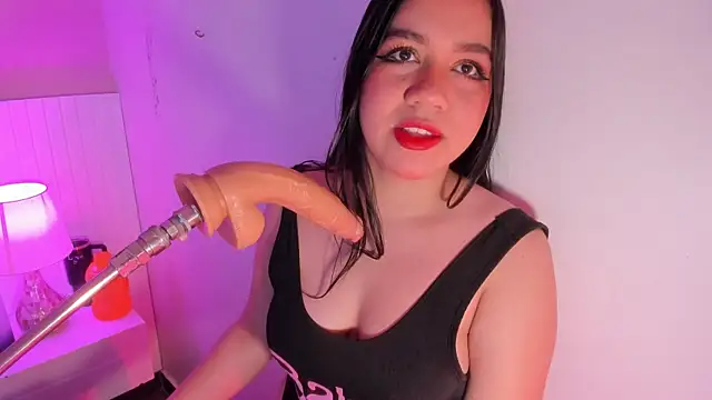 emma smile online show from April 11, 2026, 8:12 pm