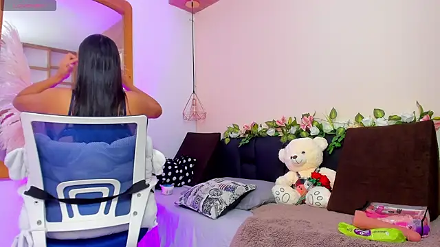 Snapshot of Hannah_williams1 chatting on February 22, 2025, 10:40 am Hannah williams1 online show from February 22, 2025, 10:40 am