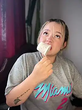 Naiara Sex  online show from July 7, 2026, 5:38 pm