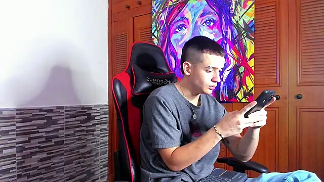 Snapshot of Dimitri_higth420 chatting on March 2, 2025, 11:50 pm Dimitri higth420 online show from March 2, 2025, 11:50 pm
