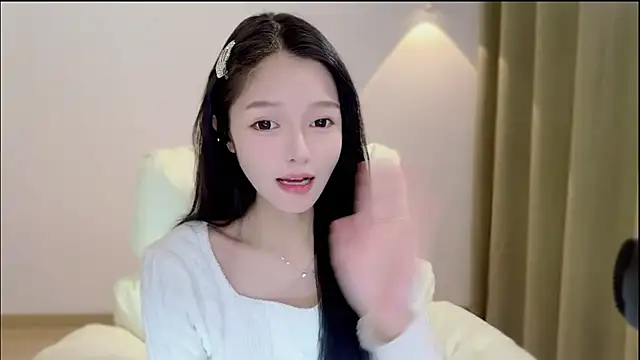 xiaodaibabyy online show from November 4, 2025, 7:56 am