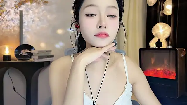 Snapshot of xiaodaibabyy chatting on February 22, 2025, 4:30 pm xiaodaibabyy online show from February 22, 2025, 4:30 pm