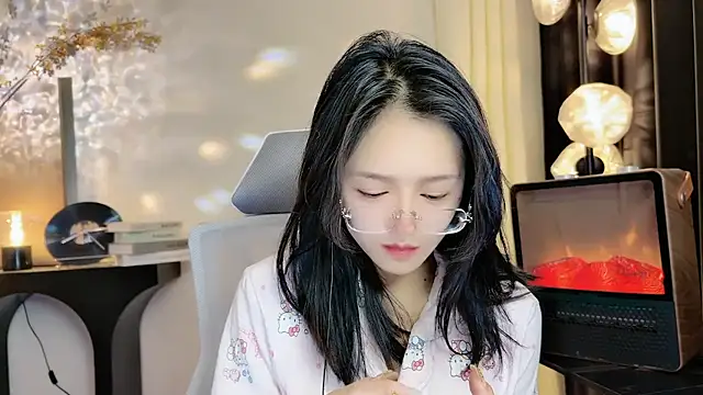 Snapshot of xiaodaibabyy chatting on February 20, 2025, 1:19 pm xiaodaibabyy online show from February 20, 2025, 1:19 pm