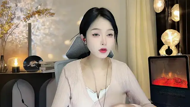 Snapshot of xiaodaibabyy chatting on February 23, 2025, 1:21 pm xiaodaibabyy online show from February 23, 2025, 1:21 pm