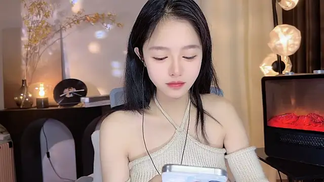 Snapshot of xiaodaibabyy chatting on January 3, 2025, 1:24 pm xiaodaibabyy online show from January 3, 2025, 1:24 pm