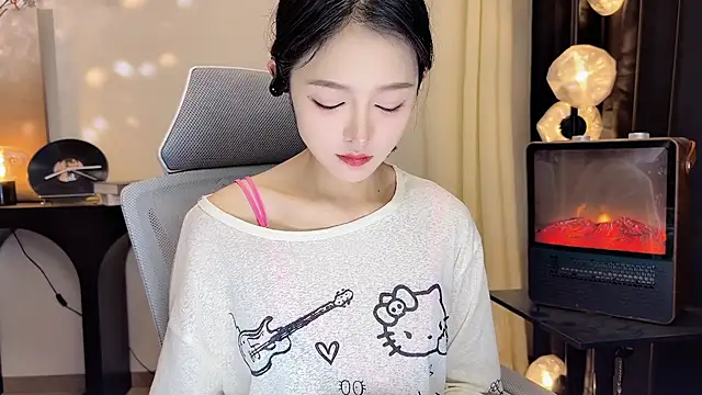 Snapshot of xiaodaibabyy chatting on February 11, 2025, 4:56 pm xiaodaibabyy online show from February 11, 2025, 4:56 pm