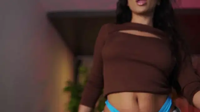 GinaValentinna online show from March 4, 2026, 8:05 pm