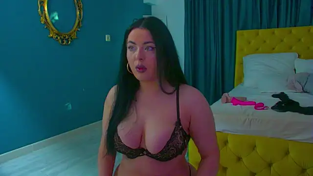 KeiraDark online show from July 5, 2026, 4:06 am