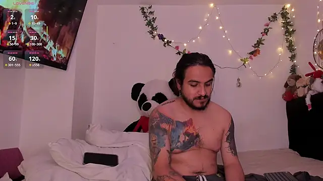 Snapshot of Carlasxdreams chatting on February 16, 2026, 6:23 am Carlasxdreams online show from February 16, 2026, 6:23 am