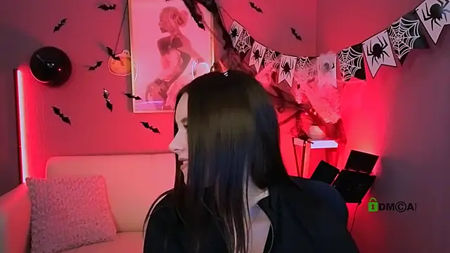 rozmary ket online show from October 24, 2025, 12:26 pm