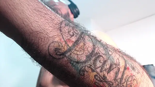 Snapshot of Gabriel_Harmant chatting on January 9, 2025, 4:41 am Gabriel Harmant online show from January 9, 2025, 4:41 am