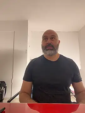 Snapshot of Gabriel_Harmant chatting on February 5, 2026, 2:29 am Gabriel Harmant online show from February 5, 2026, 2:29 am