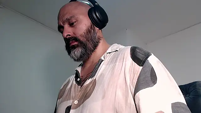 Snapshot of Gabriel_Harmant chatting on January 12, 2025, 4:21 am Gabriel Harmant online show from January 12, 2025, 4:21 am