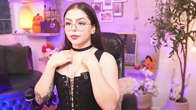 Dear Morgan online show from October 28, 2025, 10:31 pm