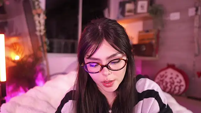 Dear Morgan online show from December 19, 2025, 2:04 am