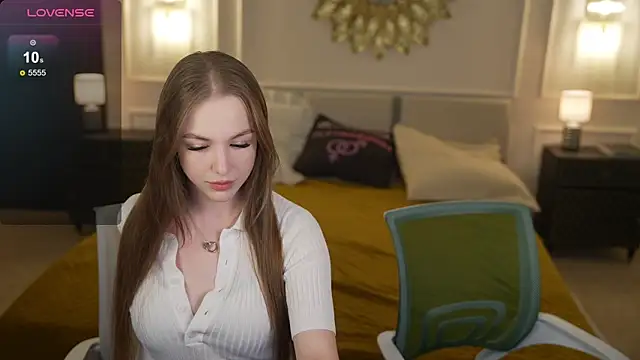 Snapshot of Julia__Star_ chatting on March 31, 2026, 6:43 pm Julia Star online show from March 31, 2026, 6:43 pm