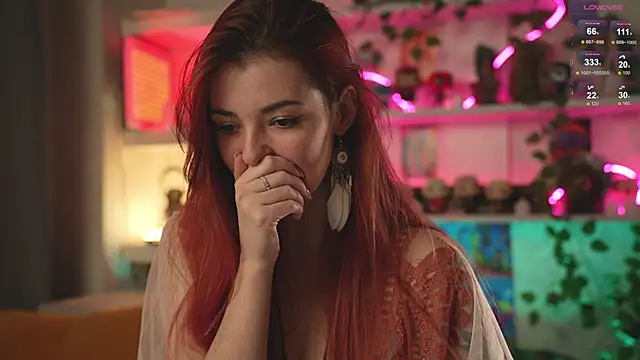 Snapshot of Charmings_054 chatting on February 20, 2025, 6:35 pm Charmings 054 online show from February 20, 2025, 6:35 pm