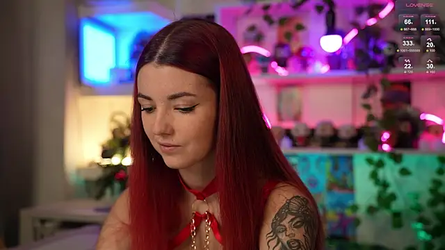 Snapshot of Charmings_054 chatting on January 15, 2025, 4:21 pm Charmings 054 online show from January 15, 2025, 4:21 pm