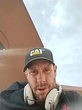 axelongshaft69 online show from February 23, 2026, 9:04 pm