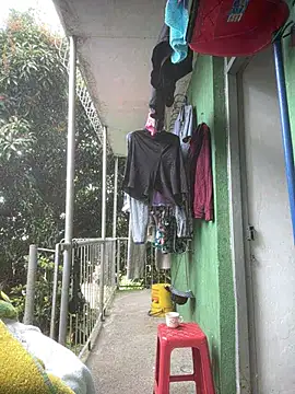 Jestebanano online show from April 6, 2026, 1:34 pm