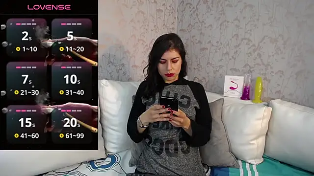 Snapshot of Melodi_Roux chatting on March 5, 2025, 1:39 pm Melodi Roux online show from March 5, 2025, 1:39 pm