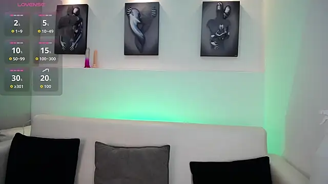 Melodi Roux online show from February 8, 2026, 12:58 pm