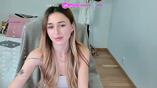 Snapshot of Sophie_Enzo chatting on February 7, 2025, 12:17 pm Sophie Enzo online show from February 7, 2025, 12:17 pm