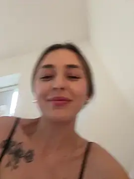 Snapshot of Sophie_Enzo chatting on February 10, 2025, 11:57 am Sophie Enzo online show from February 10, 2025, 11:57 am