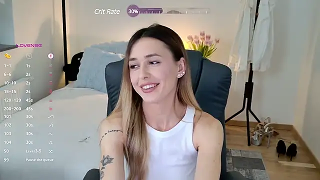 Snapshot of Sophie_Enzo chatting on March 11, 2025, 10:20 pm Sophie Enzo online show from March 11, 2025, 10:20 pm
