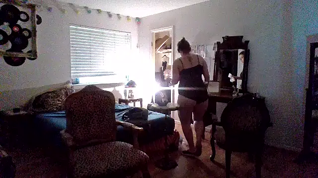 sophiarica online show from June 10, 2026, 5:25 pm