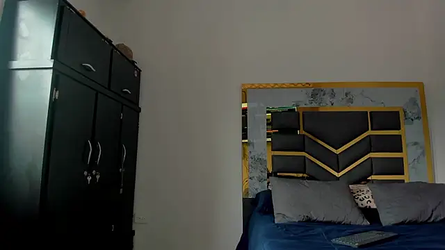 Snapshot of MattDevon chatting on September 15, 2025, 12:49 pm MattDevon online show from September 15, 2025, 12:49 pm