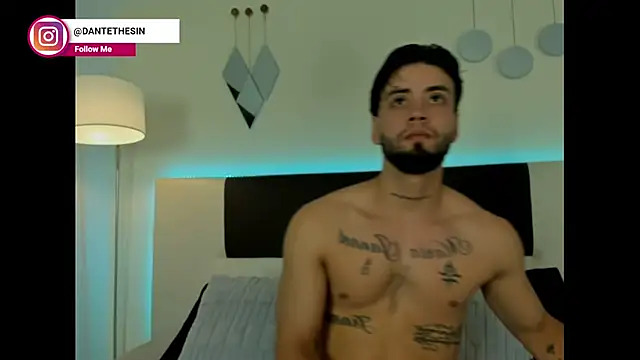 Snapshot of MattDevon chatting on November 30, 2025, 3:29 am MattDevon online show from November 30, 2025, 3:29 am