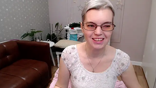 Snapshot of Cutie_Erikaa1 chatting on January 11, 2026, 2:29 am Cutie Erikaa1 online show from January 11, 2026, 2:29 am