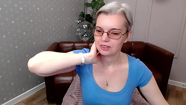 Snapshot of Cutie_Erikaa1 chatting on February 15, 2026, 2:23 am Cutie Erikaa1 online show from February 15, 2026, 2:23 am