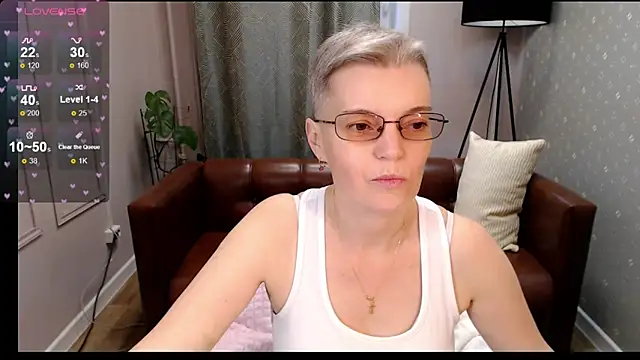 Snapshot of Cutie_Erikaa1 chatting on November 5, 2025, 9:56 am Cutie Erikaa1 online show from November 5, 2025, 9:56 am