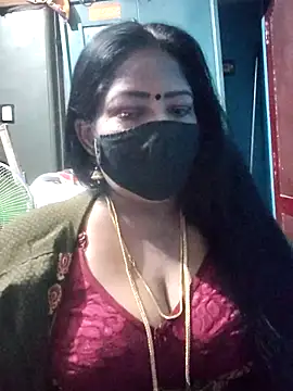 Snapshot of maniisha chatting on June 10, 2026, 5:25 pm maniisha online show from June 10, 2026, 5:25 pm