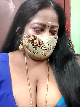 Snapshot of maniisha chatting on January 18, 2025, 4:10 pm maniisha online show from January 18, 2025, 4:10 pm