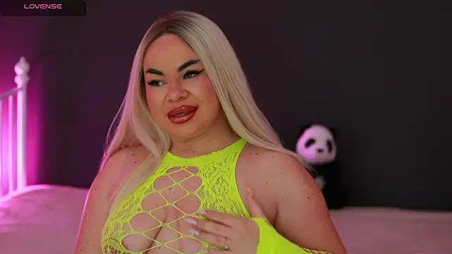 Snapshot of MissLilaa chatting on December 17, 2024, 6:42 pm MissLilaa online show from December 17, 2024, 6:42 pm