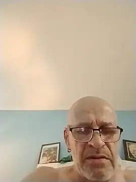geilerschwanz64 online show from April 24, 2026, 5:09 am