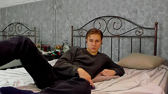 Snapshot of Marcus_Swampov chatting on December 2, 2024, 6:38 pm Marcus Swampov online show from December 2, 2024, 6:38 pm