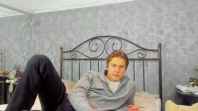 Snapshot of Marcus_Swampov chatting on January 15, 2025, 8:20 am Marcus Swampov online show from January 15, 2025, 8:20 am